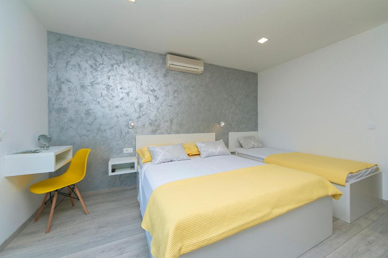 Apartments Vila Nadalina Delux Брела Экстерьер фото
