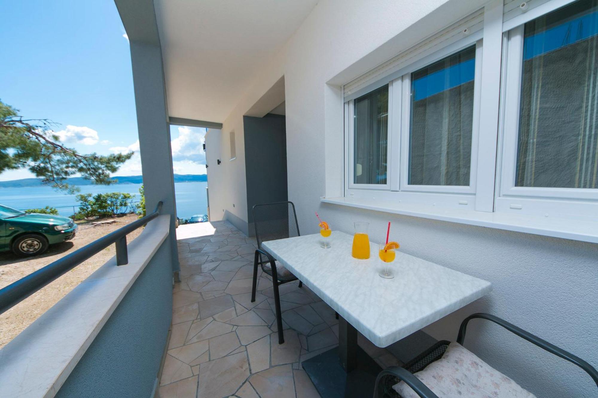 Apartments Vila Nadalina Delux Брела Экстерьер фото